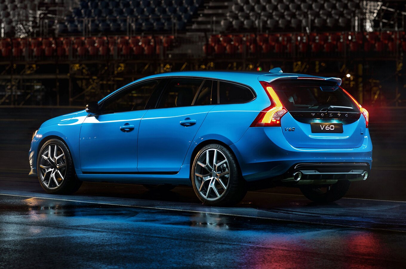 Volvo-V60-Polestar-left-rear-view.jpg