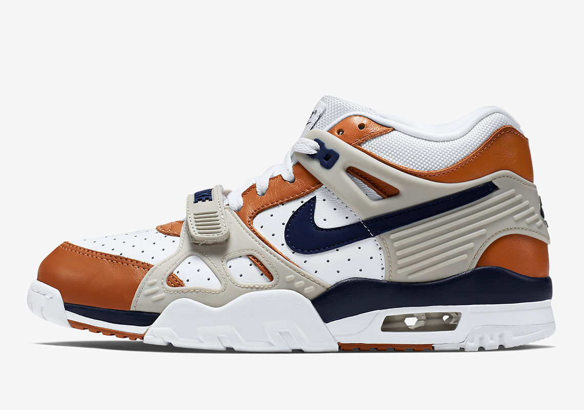 nike-air-trainer-3-705425-100-1.jpg