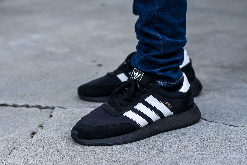 Black-Boost-Iniki.jpg