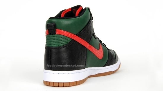 dunk_high_supreme_spark_green_black_red-5med.jpg