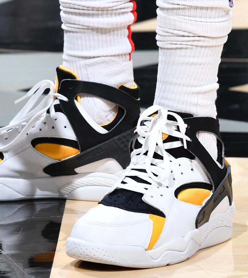 pj-tucker-nike-air-flight-huarache-1.jpg