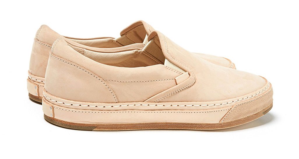 Hender-Scheme-x-Vans-Slip-On-.jpg