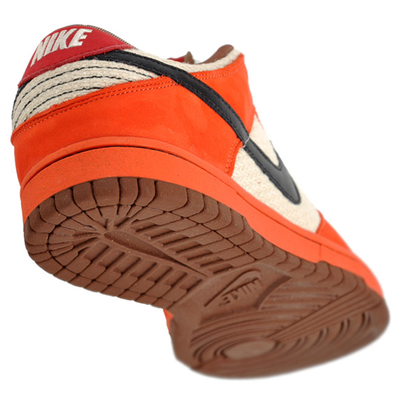 nike-sb-dunk-low-un-hemp-orange-2.jpg