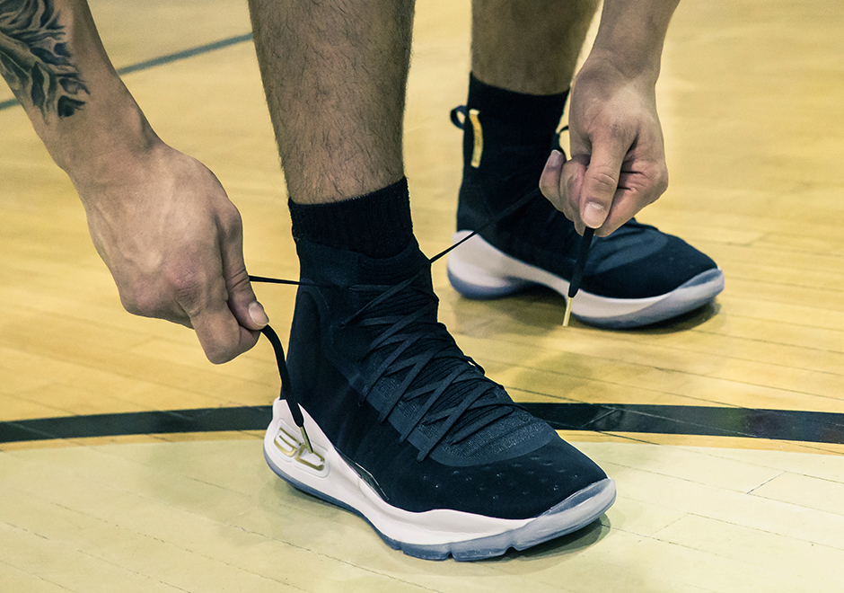 ua-curry-4-black-white-more-dimes-11.jpg