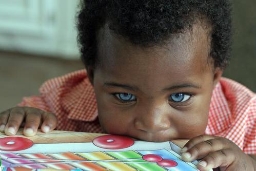 blue-eyes-biting-table.jpg