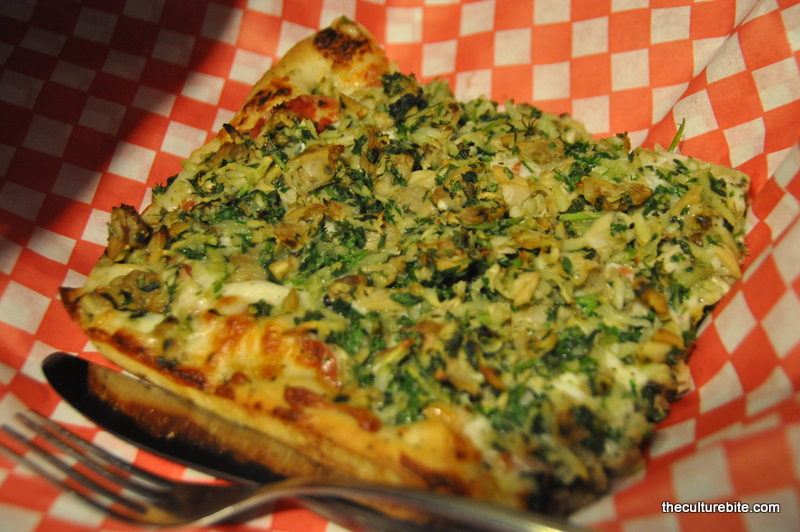 Golden-Boy-Pizza-Garlic-Clam.jpg