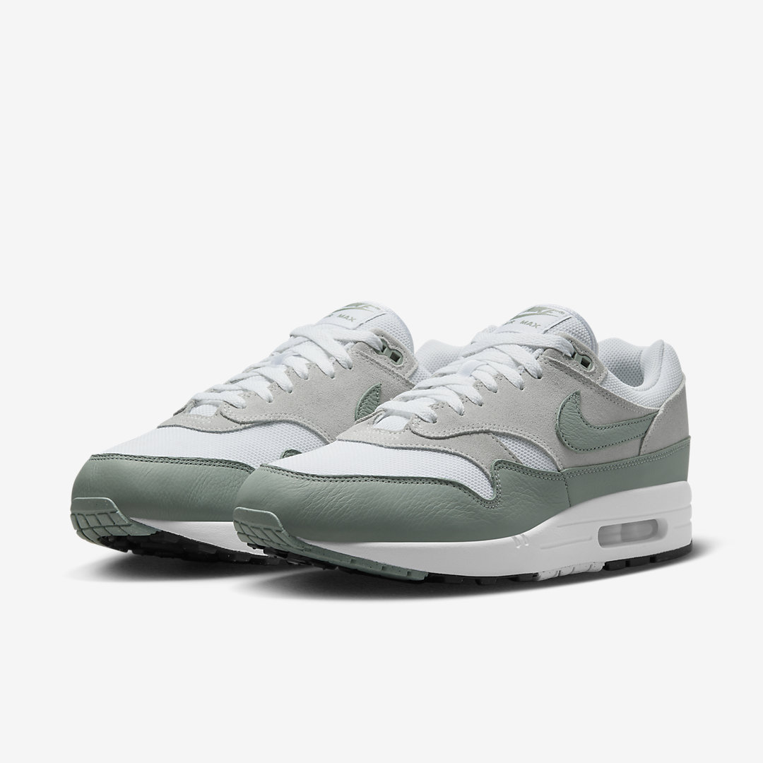 nike-air-max-1-mica-green-dz4549-100-02.jpeg