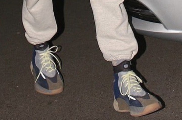 Yeezy-Sample-2.jpg