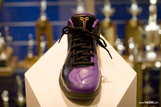 on-court-nike-zoom-kobe-iv-venom-7.jpg