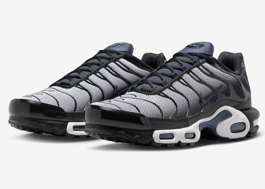 Nike-Air-Max-Plus-Black-White-Midnight-Navy-DV7665-001-Release-Date-4-1068x762.jpeg