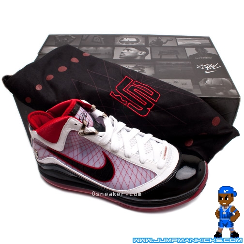 nike_air_max_lebron_vii%287%29_akron-9.jpg