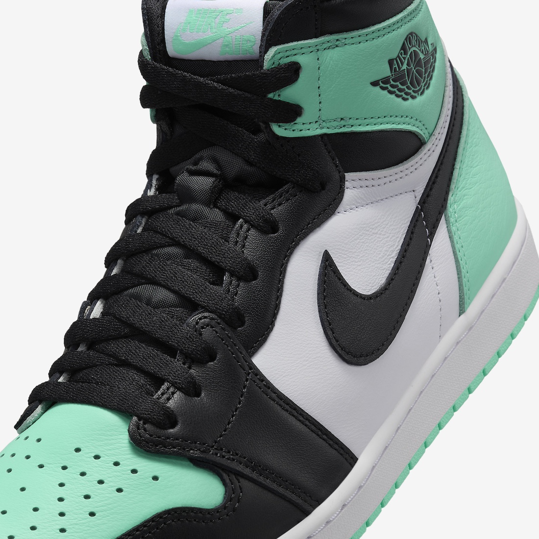 Air-Jordan-1-High-OG-Green-Glow-DZ5485-130-6.jpeg