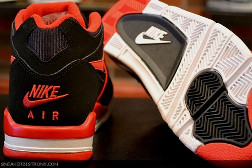 Nike-Air-Flight-89-Bulls-3.jpg