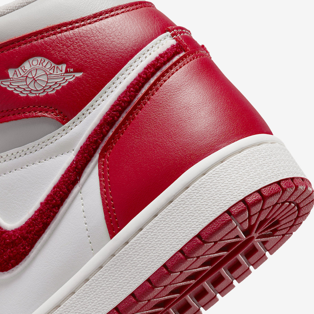 Air Jordan 1 Newstalgia Chenille DJ4891-061 Release Date