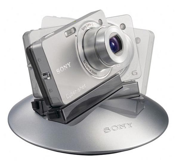 sony-ipt-dsc-party-shot-dock_1.jpg