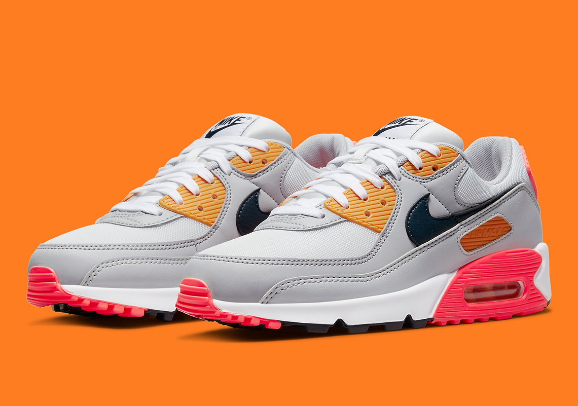 Nike-Air-Max-90-DH5072-001-4.jpg