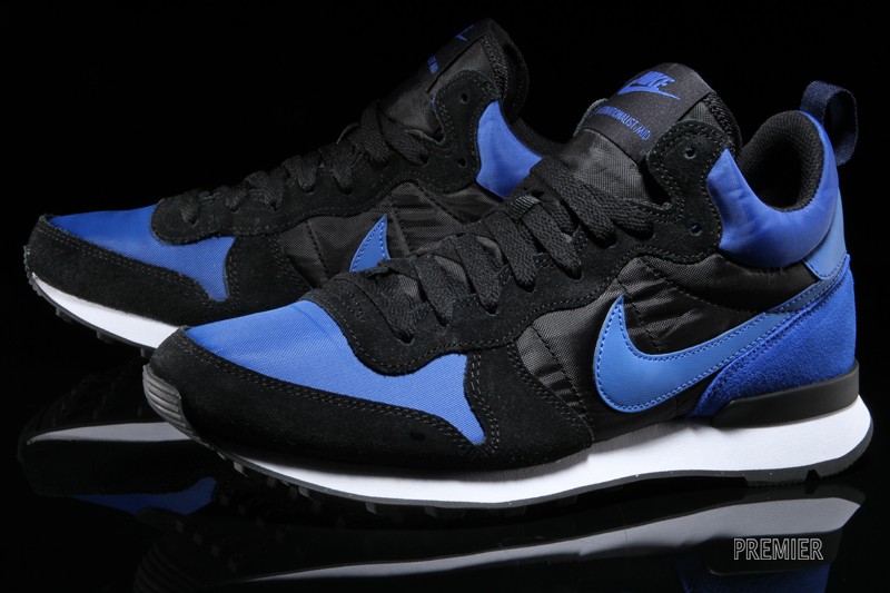 nike-internationalist-mid-royal-black.jpg