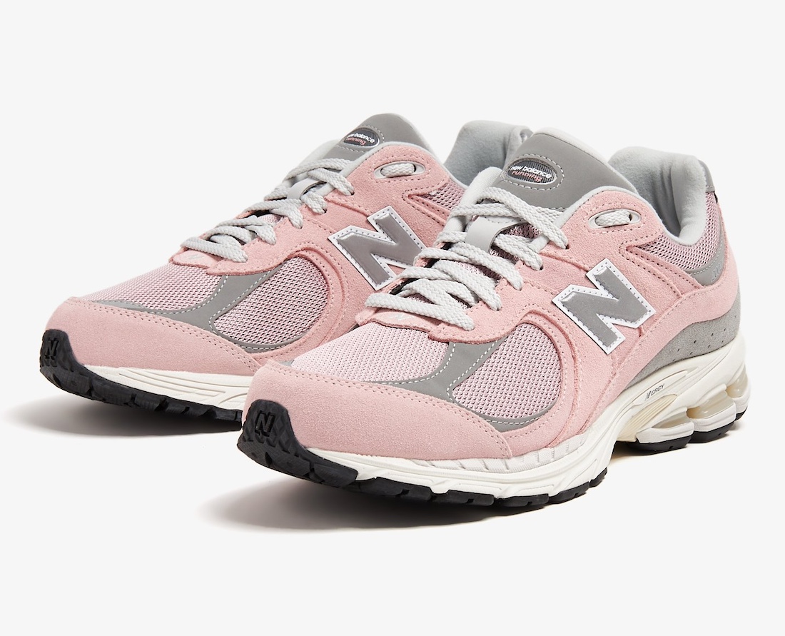 New-Balance-2002R-Orb-Pink-M2002RFC-1.jpg