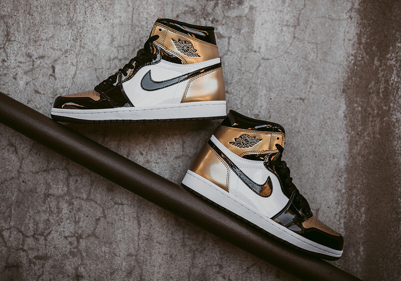 air-jordan-1-gold-toe-release-date-info-6.jpg