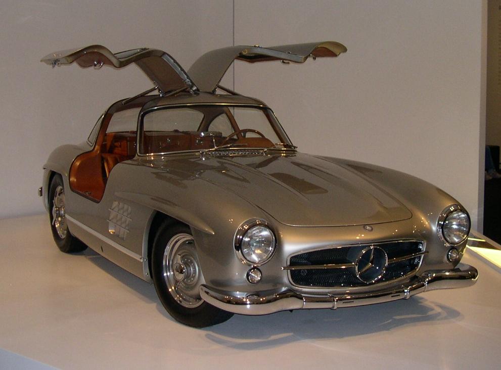 1955_Mercedes-Benz_300SL_Gullwing_Coupe_34_right.jpg