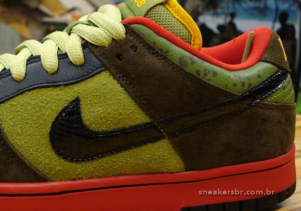 nike-dunk-sb-low-fall09-green-red-2.jpg