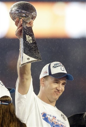 peyton-manning-with-super-bowl-trophy.jpg