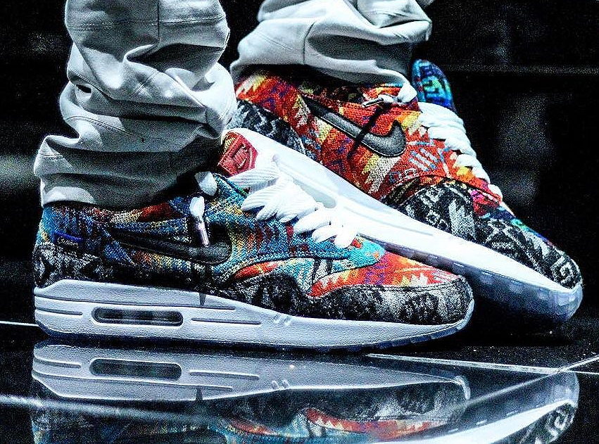 Basket-Nike-Air-Max-1-ID-What-The-Pendleton-on-feet.jpg