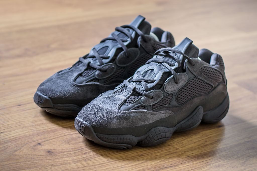 Adidas-Yeezy-500-Utility-Black-Pickup.jpg