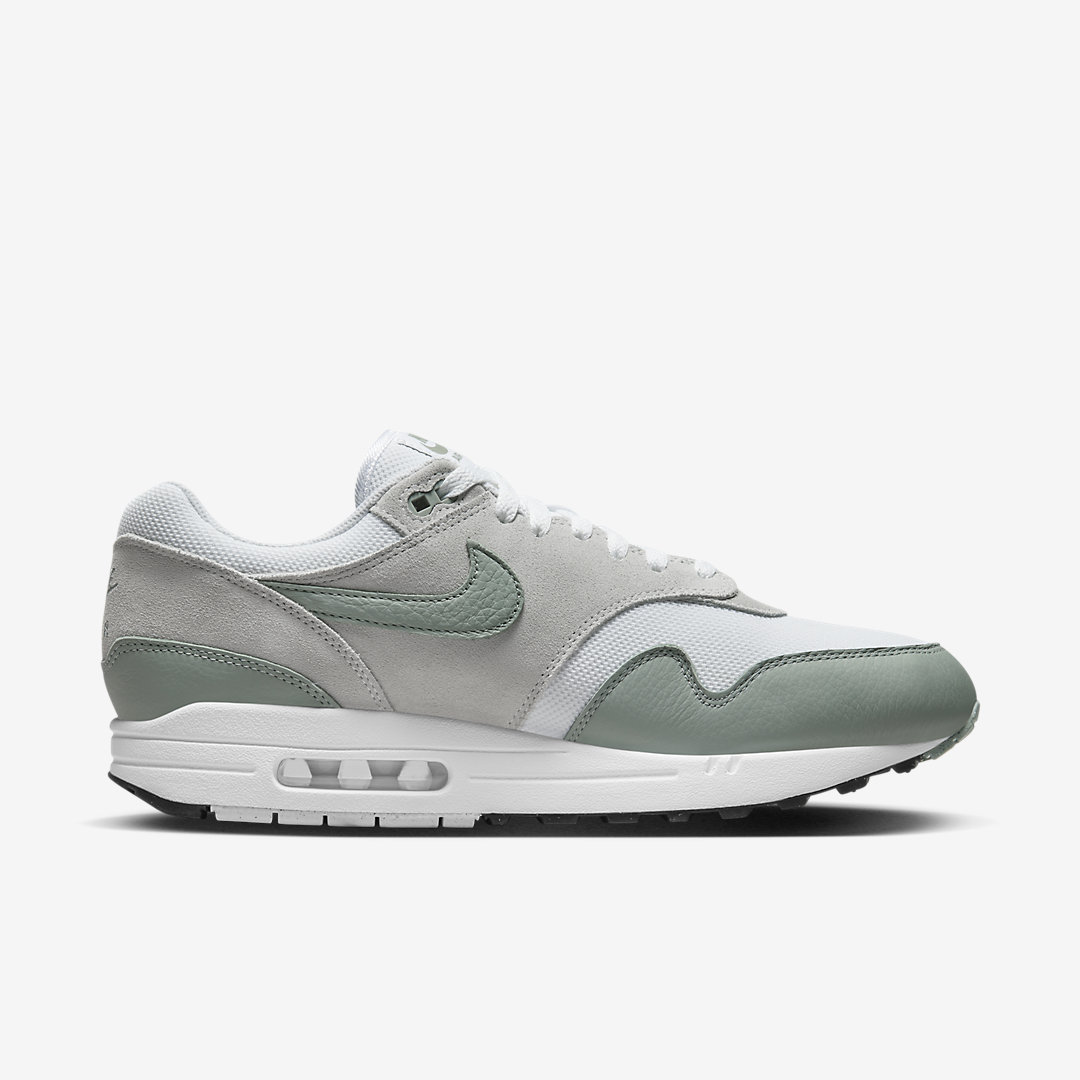 nike-air-max-1-mica-green-dz4549-100-03.jpeg