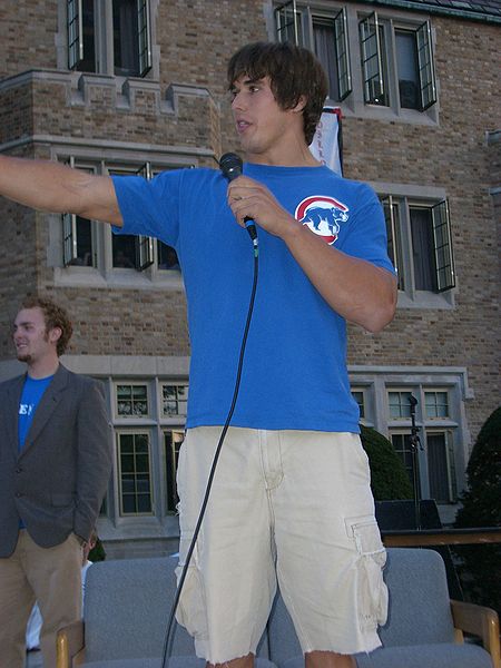 450px-Brady_Quinn_at_pep_rally.jpg