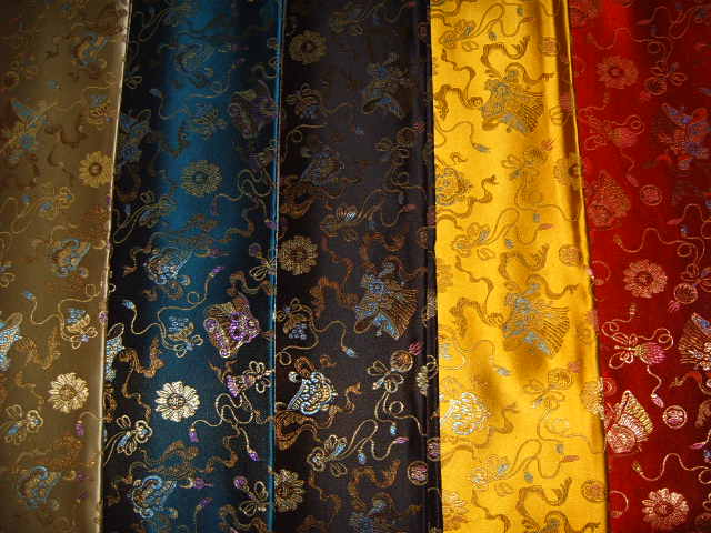 Supply_silk_Chinese_satin_Brocade_satin_150cm.jpg