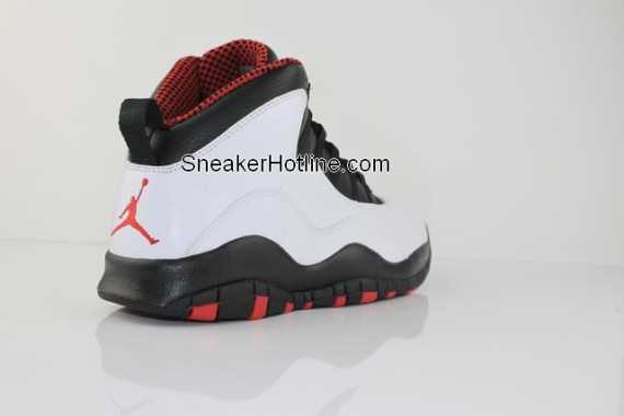 air-jordan-x-retro-chicago-4-570x380.jpg