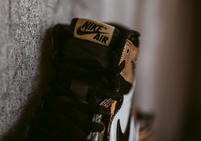 air-jordan-1-gold-toe-release-date-info-5.jpg