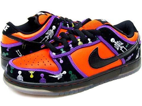 nike-dunk-low-pro-sb-dia-de-los-muertos-day-of-the-dead-orange-blaze-black-1.jpg