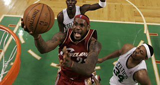 James_LeBron_cle_080518a.jpg