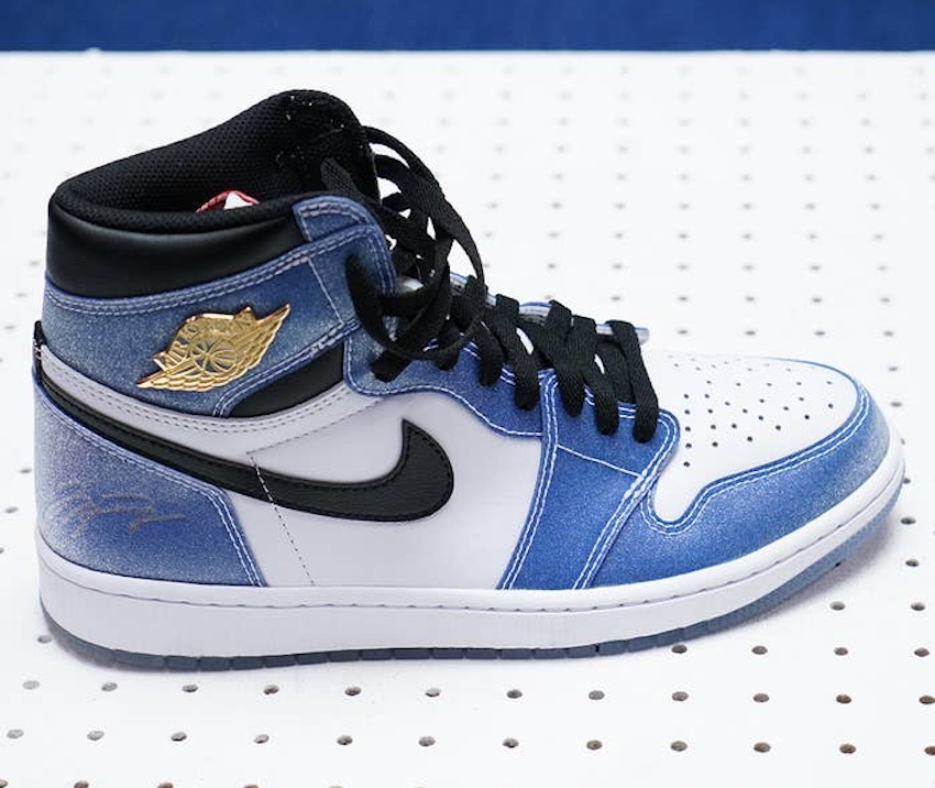 Trophy-Room-Air-Jordan-1-Hgh-Freeze-Out-Sample.jpg