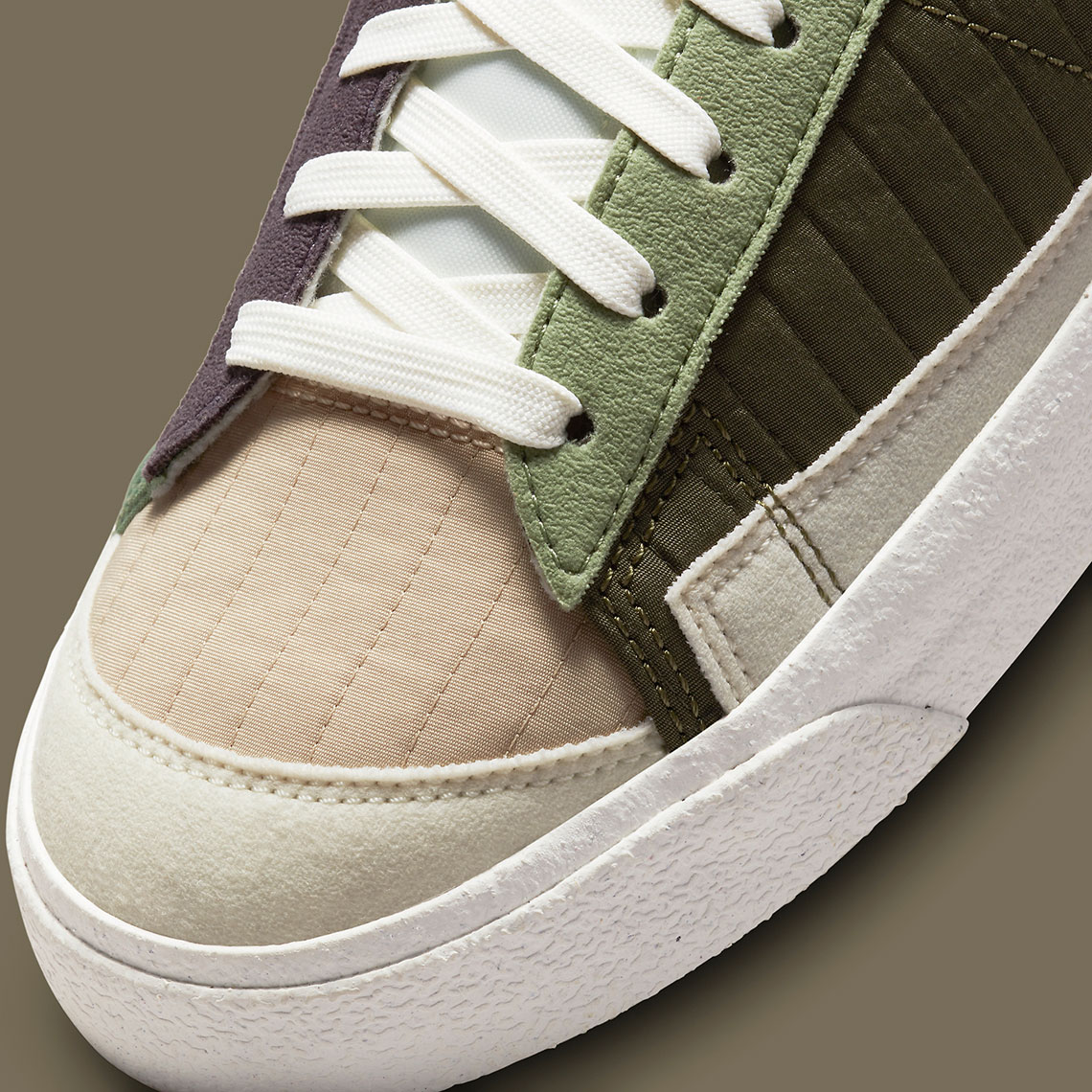 nike-blazer-low-77-cave-purple-medium-sail-medium-olive-rattan-1.jpg