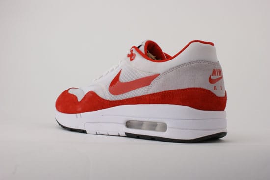 nike-air-max-1-2009-flywire-01.jpg