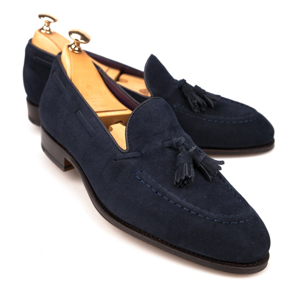 navy_tassel_loafers_carmina_80289_l.jpg