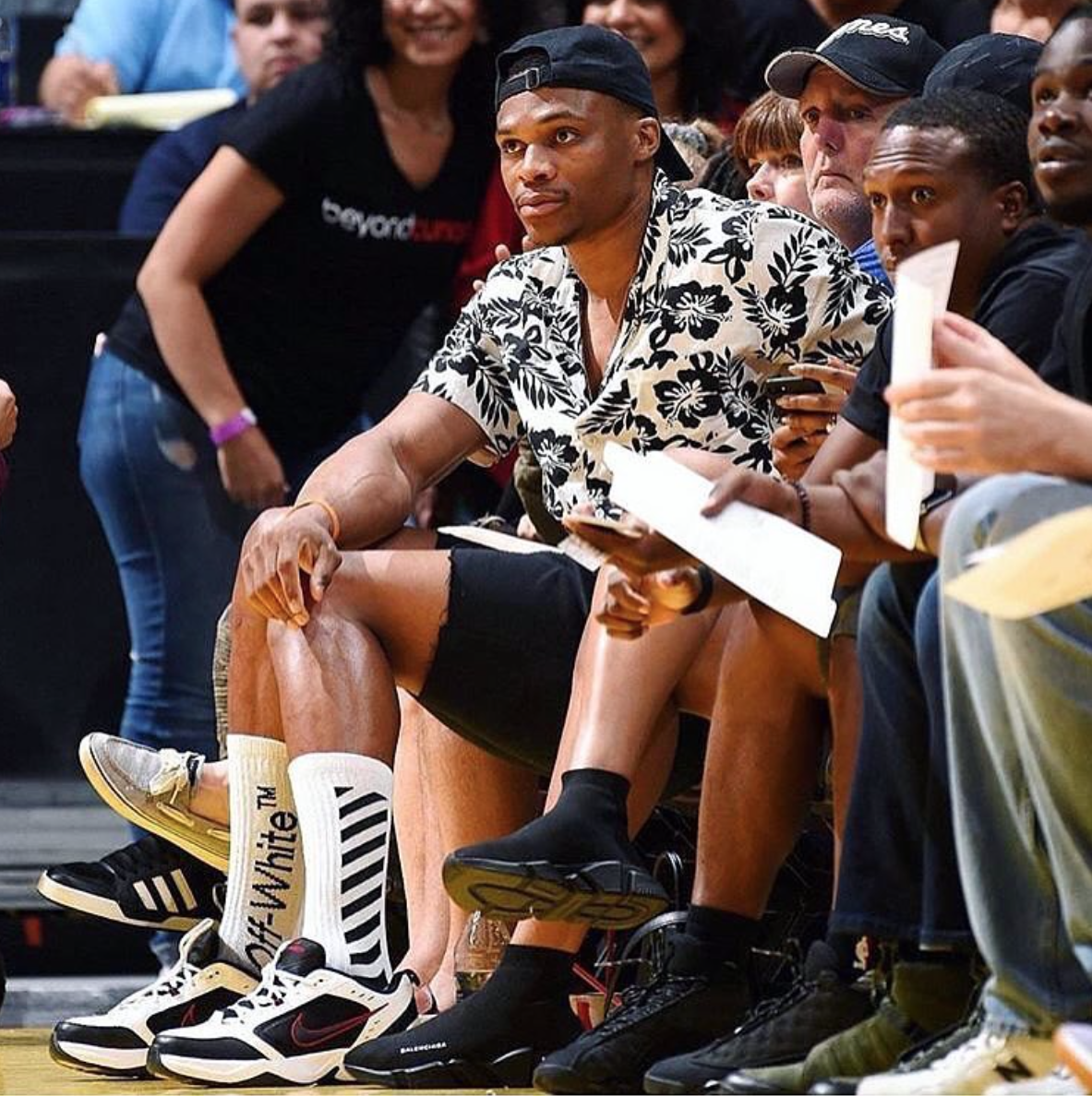 russell-westbrook-nike-air-monarch.png