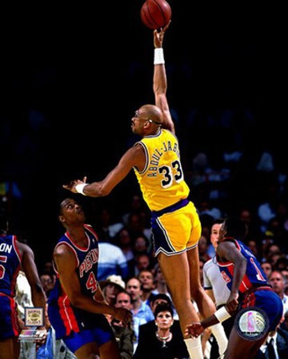 kareem_abdul_jabbar_skyhook.jpg