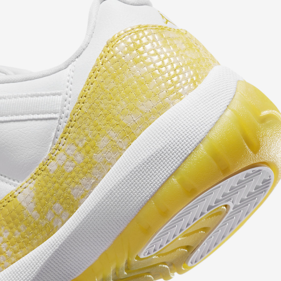 Air-Jordan-11-Low-Yellow-Snakeskin-AH7860-107-7.jpg