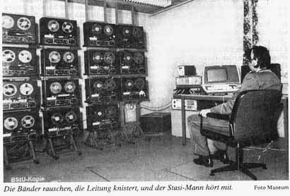 241-1-ddr-stasi.jpg