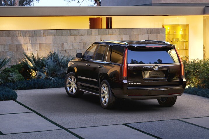 2015_cadillac_escalade_r34_ns_1007131_717.jpg