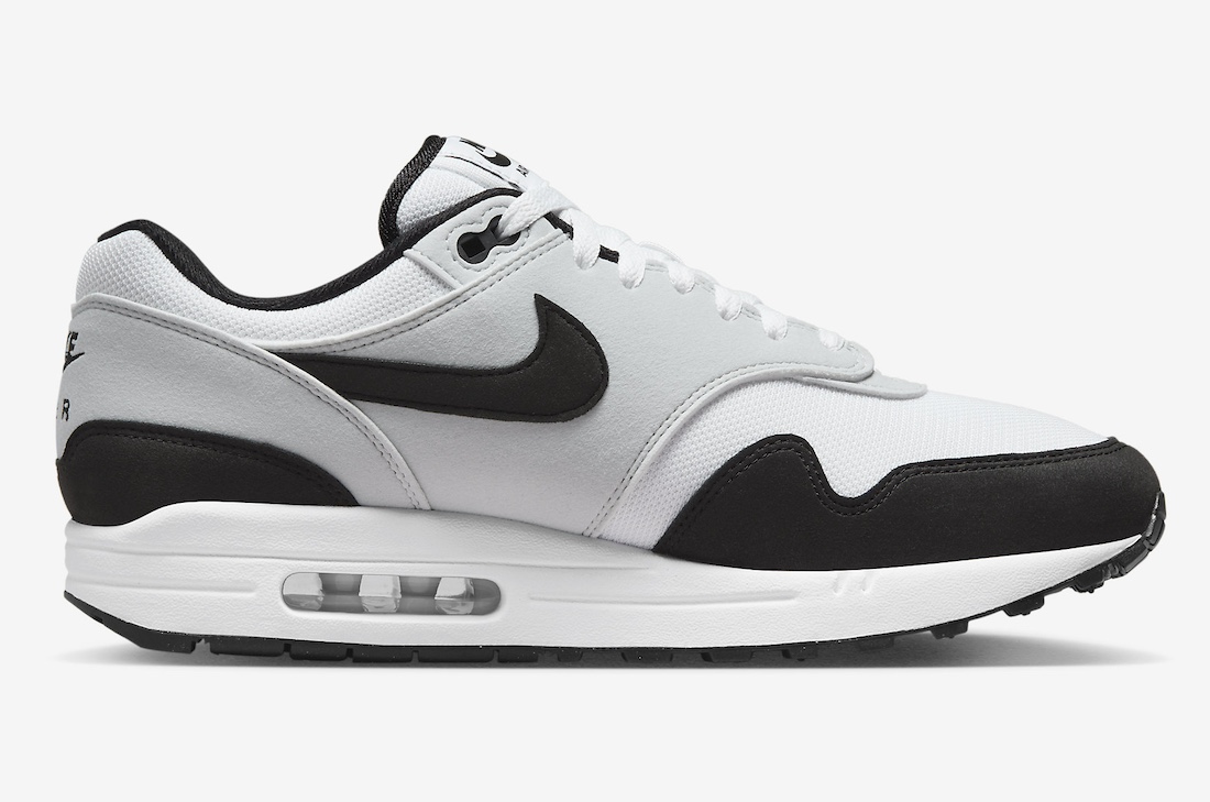 Nike-Air-Max-1-White-Black-2.jpeg