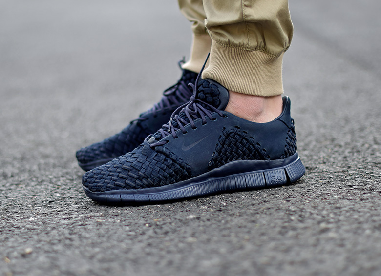 nike-free-inneva-woven-2-navy-2.jpg