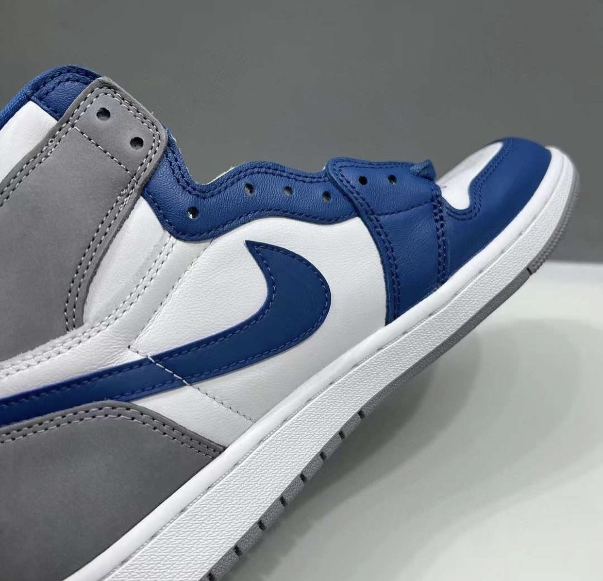 Air Jordan 1 High OG True Blue DZ5485-410 Release Date