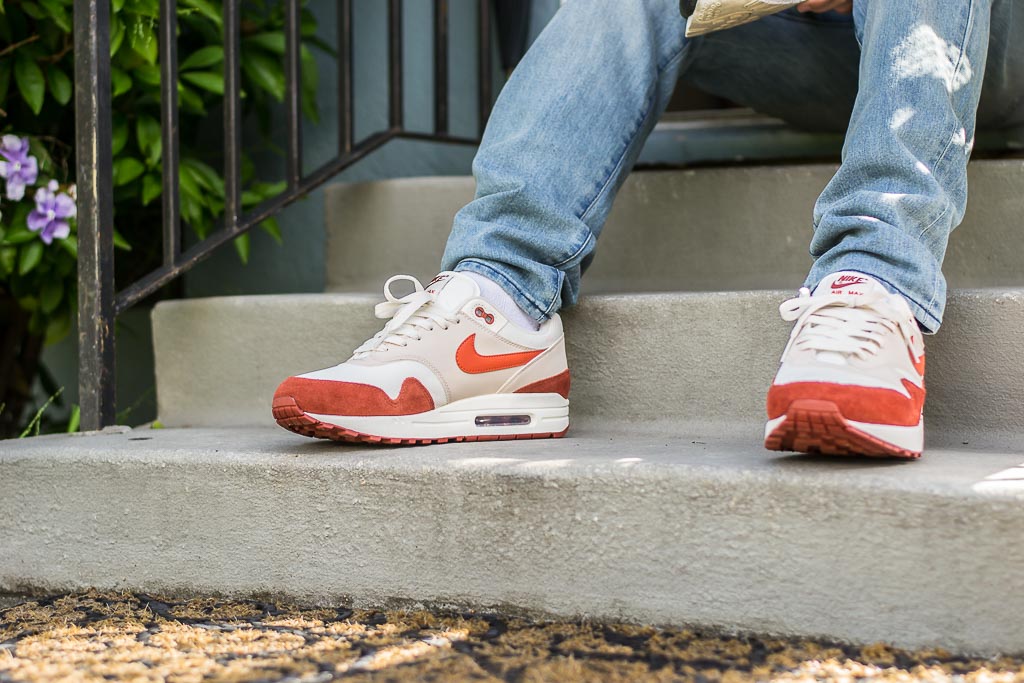 Nike-Air-Max-1-Mars-Stone-on-feet.jpg