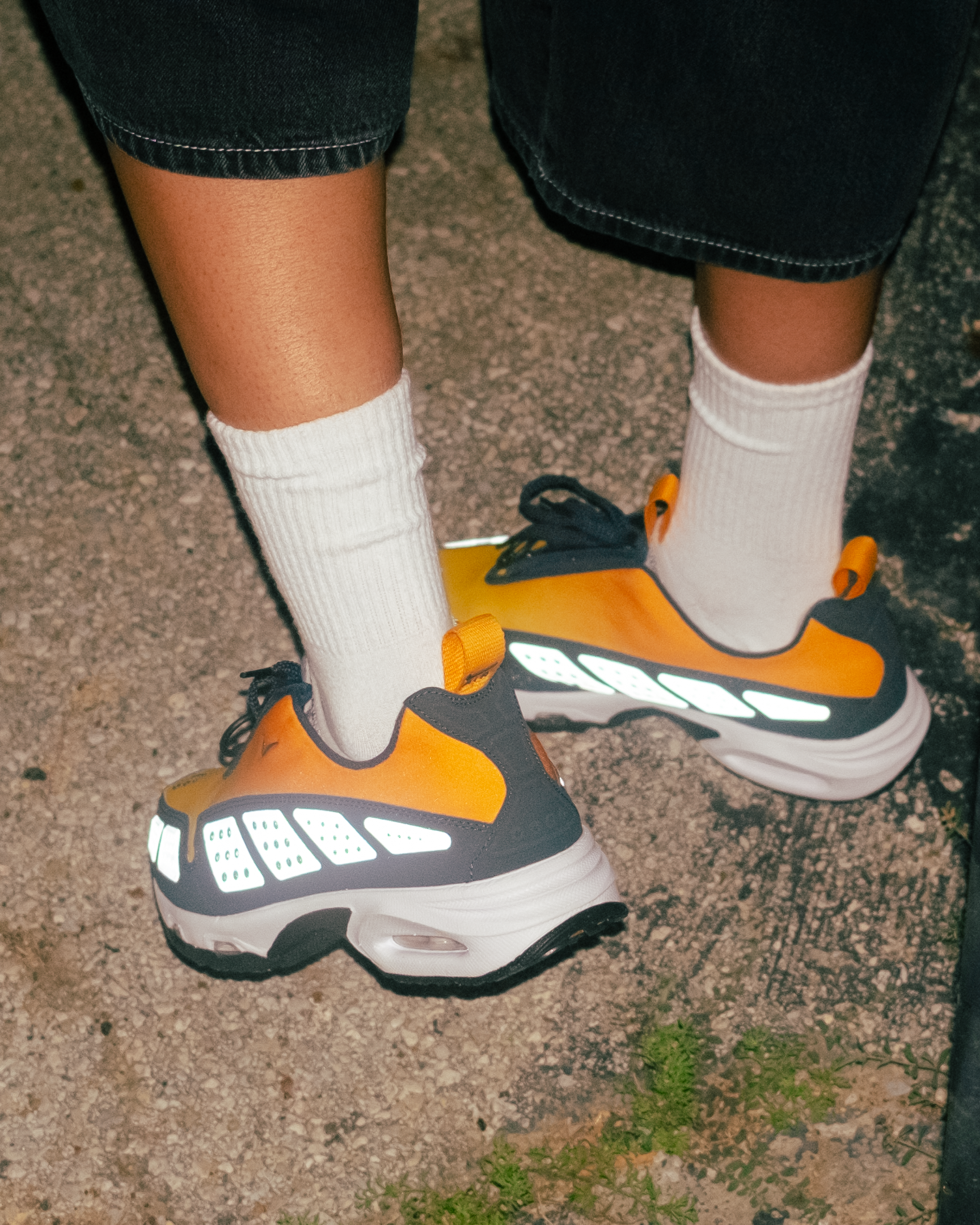 Sneaker-Politics-Nike-AirMaxSNDRCanyonGold-IGPost-28.png