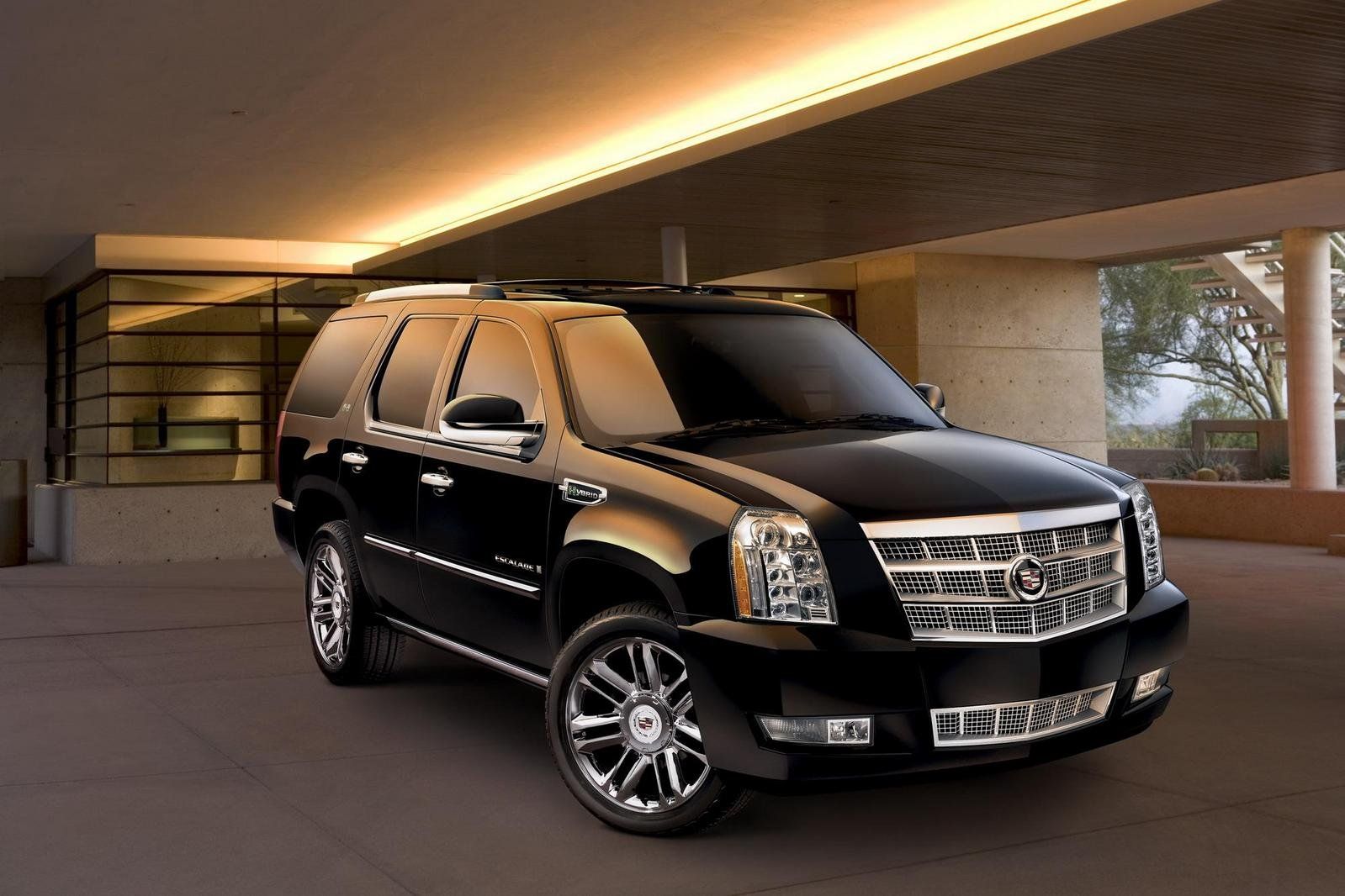 cadillac-escalade-pl_1600x0w.jpg